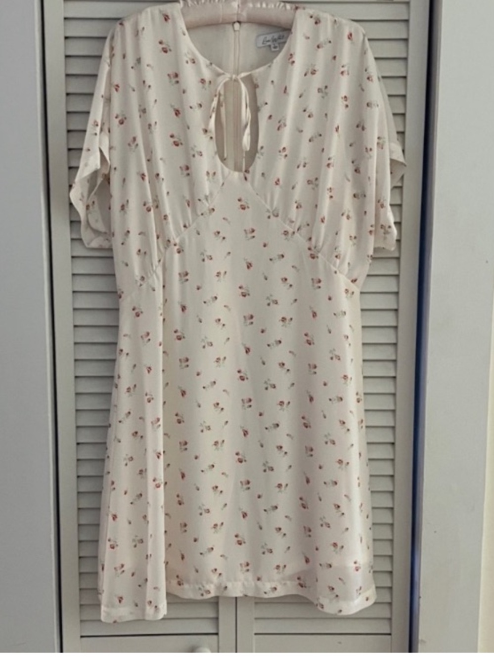 Love, Whit White Ditzy Floral Cottagecore Coquette Flowy Dress Large
